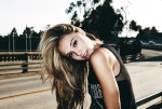 Alexis Ren 8rjcmSfY_t