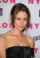 Amanda Crew VGxLKjtR_t