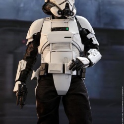 Solo : A Star Wars Story : 1/6 Patrol Trooper (Hot Toys) JOSVsQ9f_t