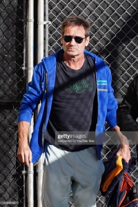 2023/01/23 - David Duchovny is seen in Los Angeles, California 3nKigJAL_t