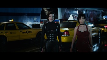 Resident Evil: Retribution 2012 2160p USA UHD Blu-ray DV HDR HEVC TrueHD 7.1 Atmos-sprs screenshots