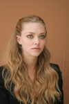 Amanda Seyfried - Page 4 3emtlcth_t