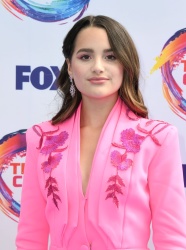 Annie LeBlanc - Attends FOX's Teen Choice Awards 2019 on August 11, 2019 in Hermosa Beach, CA