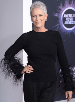 Jamie Lee Curtis - attends the 2019 American Music Awards at the Microsoft Theater in Los Angeles, 24 November 2019