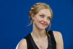 Amanda Seyfried - Page 4 Xt6EucBH_t