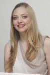 Amanda Seyfried - Page 3 TdQzenXd_t