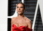 Alessandra Ambrosio - Page 9 AVqOwkLE_t