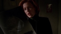 Gillian Anderson - The X-Files S08E08: Surekill 2001, 64x