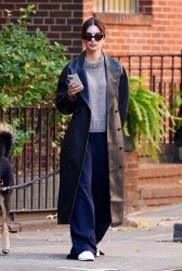 Emily Ratajkowski - Takes her dog for a walk in New York November 16, 2023