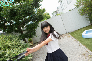 Rei Kuromiya en cosplay de Colegiala