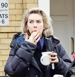 Vanessa Kirby - Out with her parents and possibly her new boyfriend checking out Georgian style 3 story house in North London, March 20, 2021