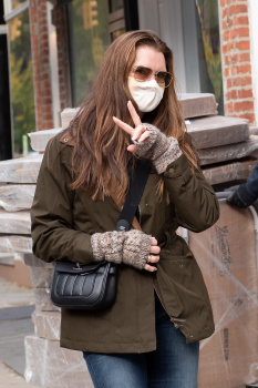 Brooke Shields - Flashes a peace sign while out in New York City, November 17, 2020
