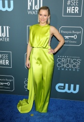Kristen Bell - Attends the 25th Annual Critics' Choice Awards at Barker Hangar on January 12, 2020