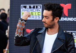 Aaron Diaz - Telemundo's Latin American Music Awards at the Dolby Theatre on October 8, 2015 in Hollywood, California