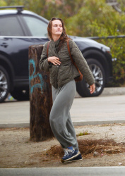 Leighton Meester - Shows off one more time her impressive surfing skills in Malibu, November 11, 2021