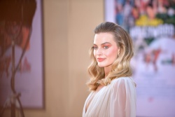 Margot Robbie - Attends Sony Pictures' "Once Upon A Time...In Hollywood" Los Angeles Premiere on July 22, 2019