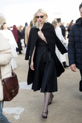 Elizabeth Debicki - Christian Dior Womenswear Fall/Winter 2024-2025 Show Paris Fashion Week 02/27/2024.