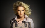 Ana Hickmann GL4VcDUk_t