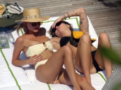 Miley Cyrus And Kaitlynn Carter Nude