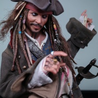 Jack Sparrow 1/6 - Pirates of the Caribbean : Dead Men Tell No Tales (Hot Toys) DcOZ6wYW_t