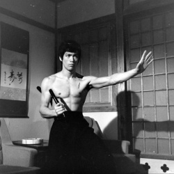 Кулак ярости / Fist of Fury (Брюс Ли / Bruce Lee, 1972) V9xVKpIj_t