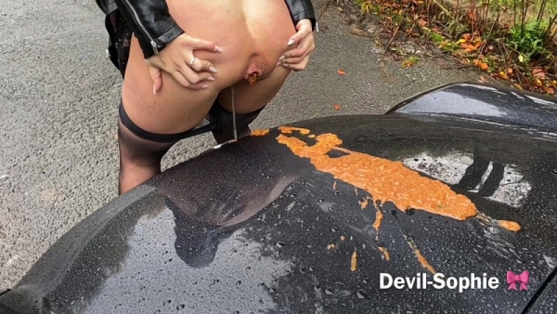 Devil Sophie - Fiercely shit on the hood - with this mess I go now [FullHD 1080P]