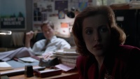 Gillian Anderson - The X-Files S03E17: Pusher 1996, 44x