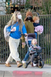 Kate Mara - takes her daughter out for a playdate at the park with a friend in Pasadena, California | 01/26/2021
