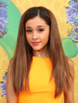 Ariana Grande 3loikkBN_t