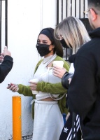 Vanessa Hudgens - seen running errands with her friend GG Magree in Los Angeles, California | 12/04/2020