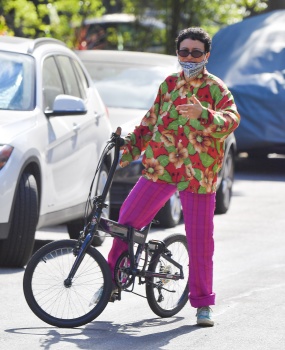 Alia Shawkat - Shows off her quirky style as she goes for a bike ride in Los Angeles, May 12, 2020