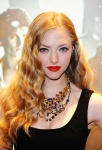 Amanda Seyfried - Page 4 ZQWctwjV_t