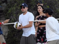 Leonardo DiCaprio - hangs out with friends and plays beach volleyball on a 4th of July party in Malibu, California - July 4, 2018