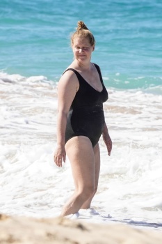 Amy Schumer - Soaks up the sun while enjoying a day at the beach with her husband Chris Fischer in St. Barths, December 26, 2020