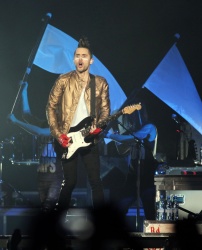 30 Seconds to Mars - Performing on stage on March 14, 2010