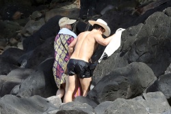 Katy Perry & Orlando Bloom - Enjoy a day together at the beach in Hawaii, February 21, 2021