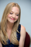 Amanda Seyfried - Page 4 KEJDkIkN_t