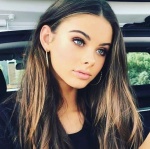 Meika Woollard H0vUjVpi_t