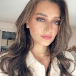 Jessica Clements 8PB5r3HV_t