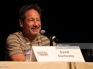 2022/04/23 - David attends the Los Angeles Times Festival of Books TQawVLQK_t