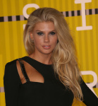 Charlotte McKinney X4PZyArO_t