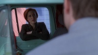 Gillian Anderson - The X-Files S07E08: The Amazing Maleeni 2000, 72x
