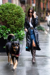 Emily Ratajkowski - Out walking her dog in New York October 20, 2023