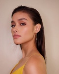 Liza Soberano B5cdndYb_t