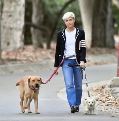 Selma Blair - Looks extra stylish while out walking her two dogs in Los Angeles, January 2, 2022