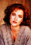 Gillian Anderson G6bJpGbv_t