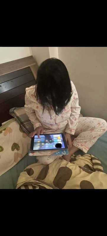 真實兄妹亂倫_發情期的妹妹_自從有了第一次亂倫_妹妹看哥哥的眼神都不一樣了_進妹妹房間_在牀邊後入_妹妹叫的太騷了-3377306 - 萝莉岛破处社区🔞