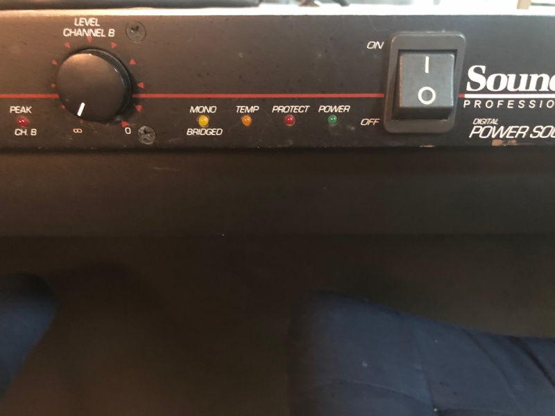 Potência americana Soundtech PS802 + TC Electronic 1144 Bass Preamp: R$ 3.000,00 RsuBGhOn_t