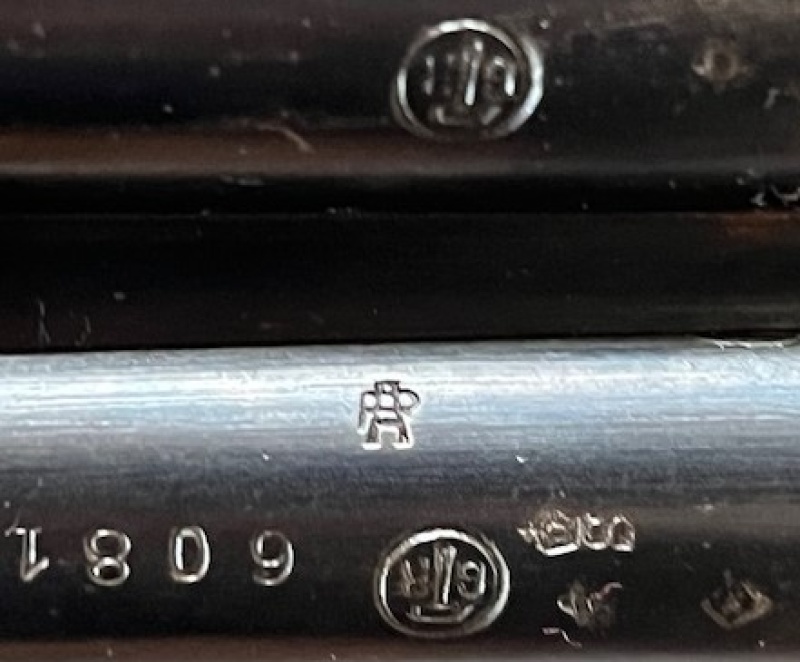 [Linked Image from thumbs2.imgbox.com]