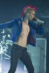 30 Seconds to Mars - Performing on stage on April 21, 2010